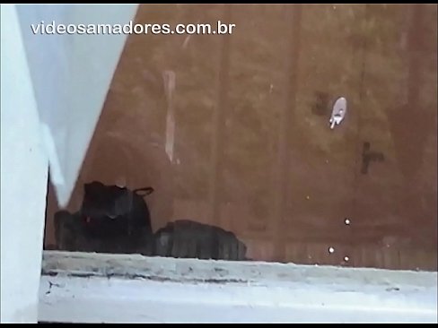 ❤️ Raġel qarn iħares lit-tfajla tiegħu ma' raġel ieħor, jirreġistra video fuck mingħajr ma jfixkel lill-koppja ️❌ Porno lilna mt.hentaibar.ru ❌❤